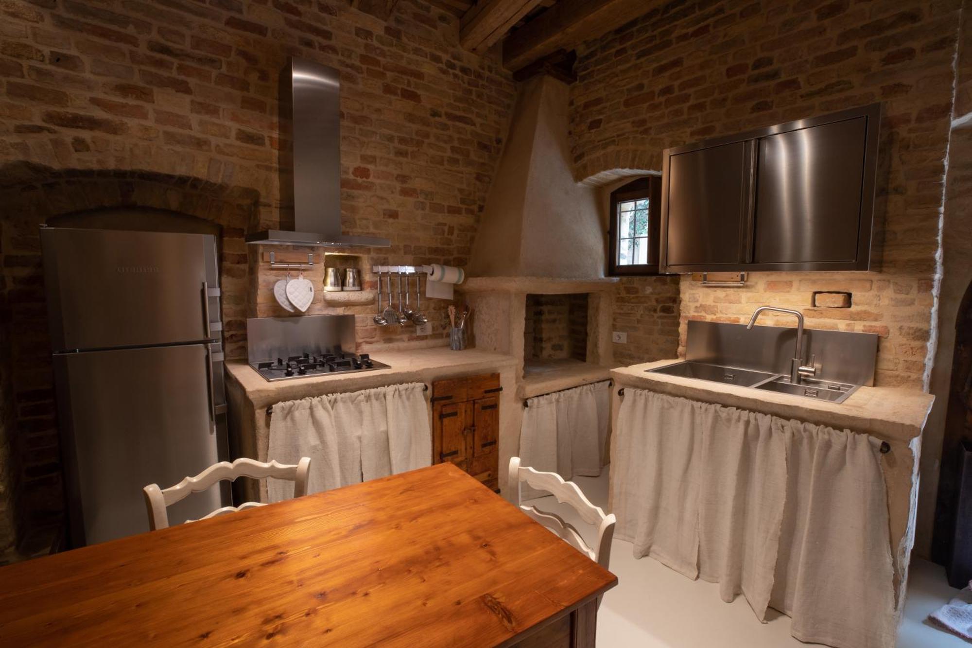 The Monastery - Unique Vacation Home Monteprandone Buitenkant foto